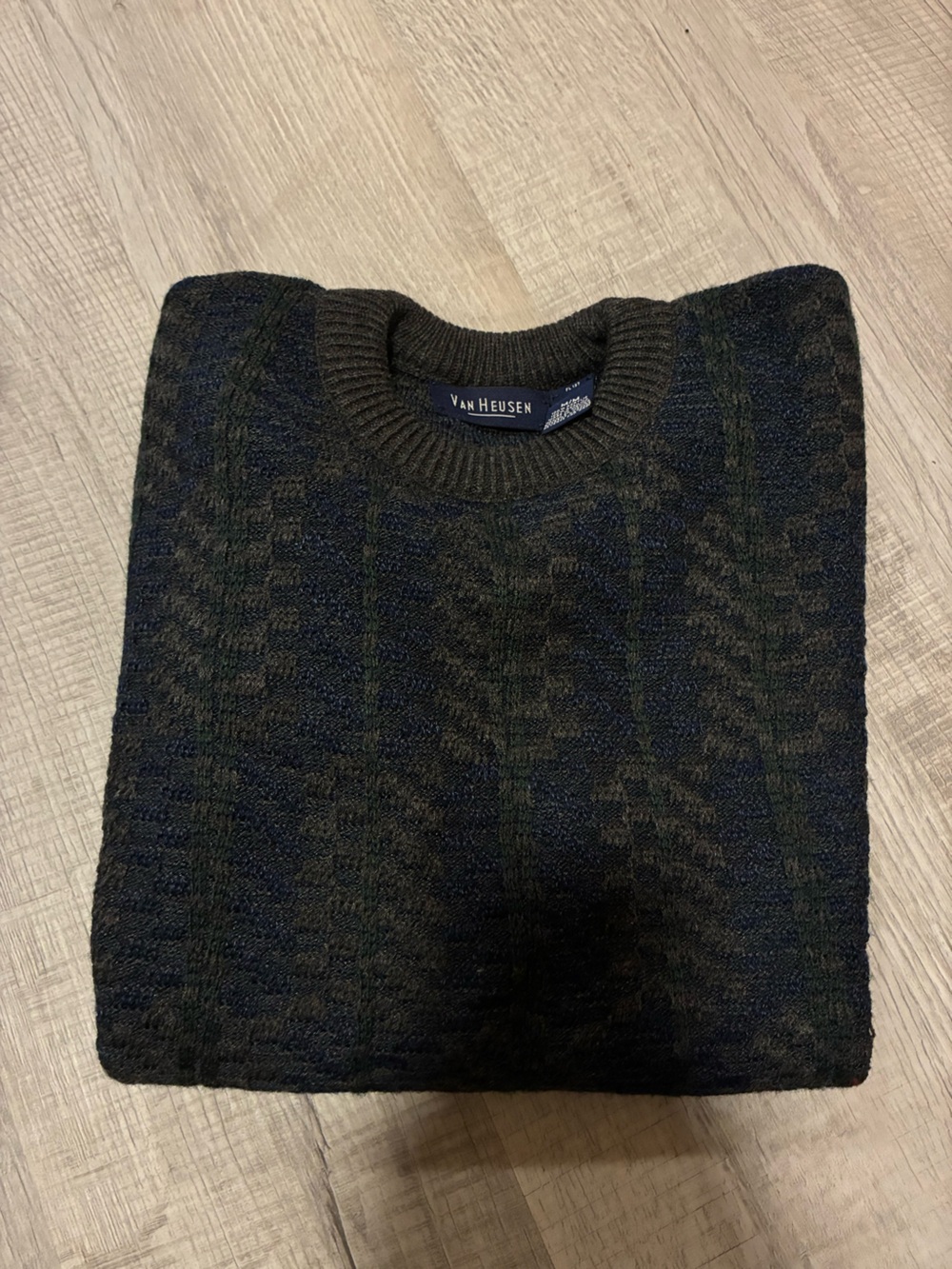 Van Heusen Men's Dark Green and Navy Patterned Crewneck Sweater